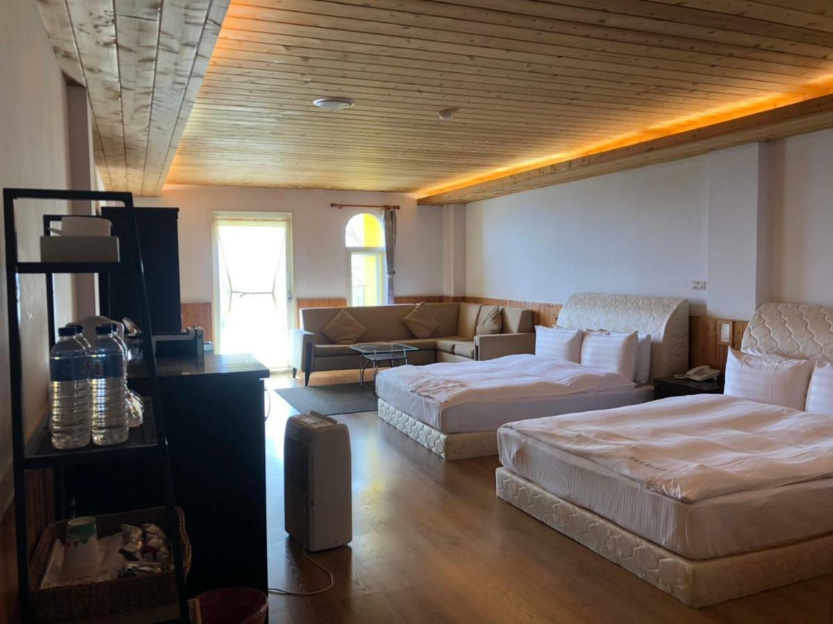 Cingjing Brilliant Twins Of Seattle Apartment Ренай Екстериор снимка
